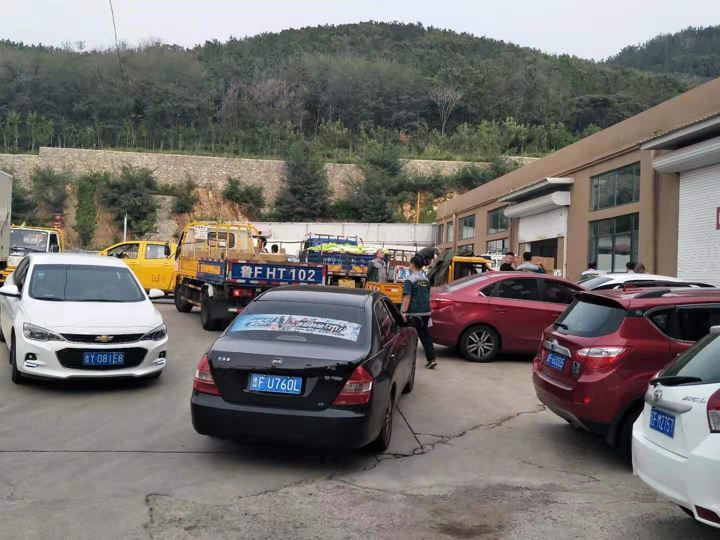 中秋佳節(jié)臨近，匯通集團發(fā)福利送祝福