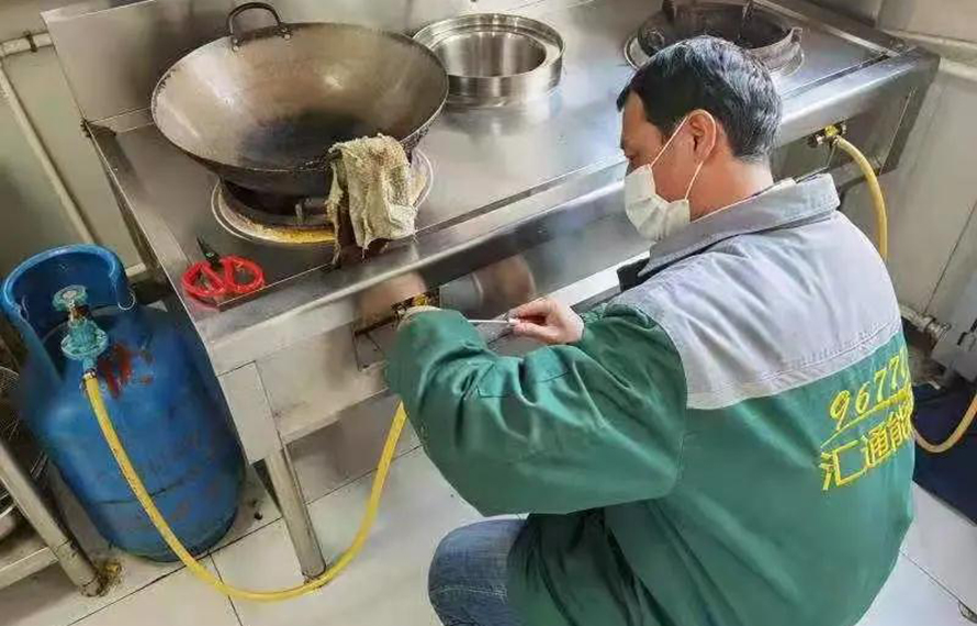黃務(wù)街道重拳出擊，全面整頓燃?xì)獍踩?></a></div>
        <div   id=